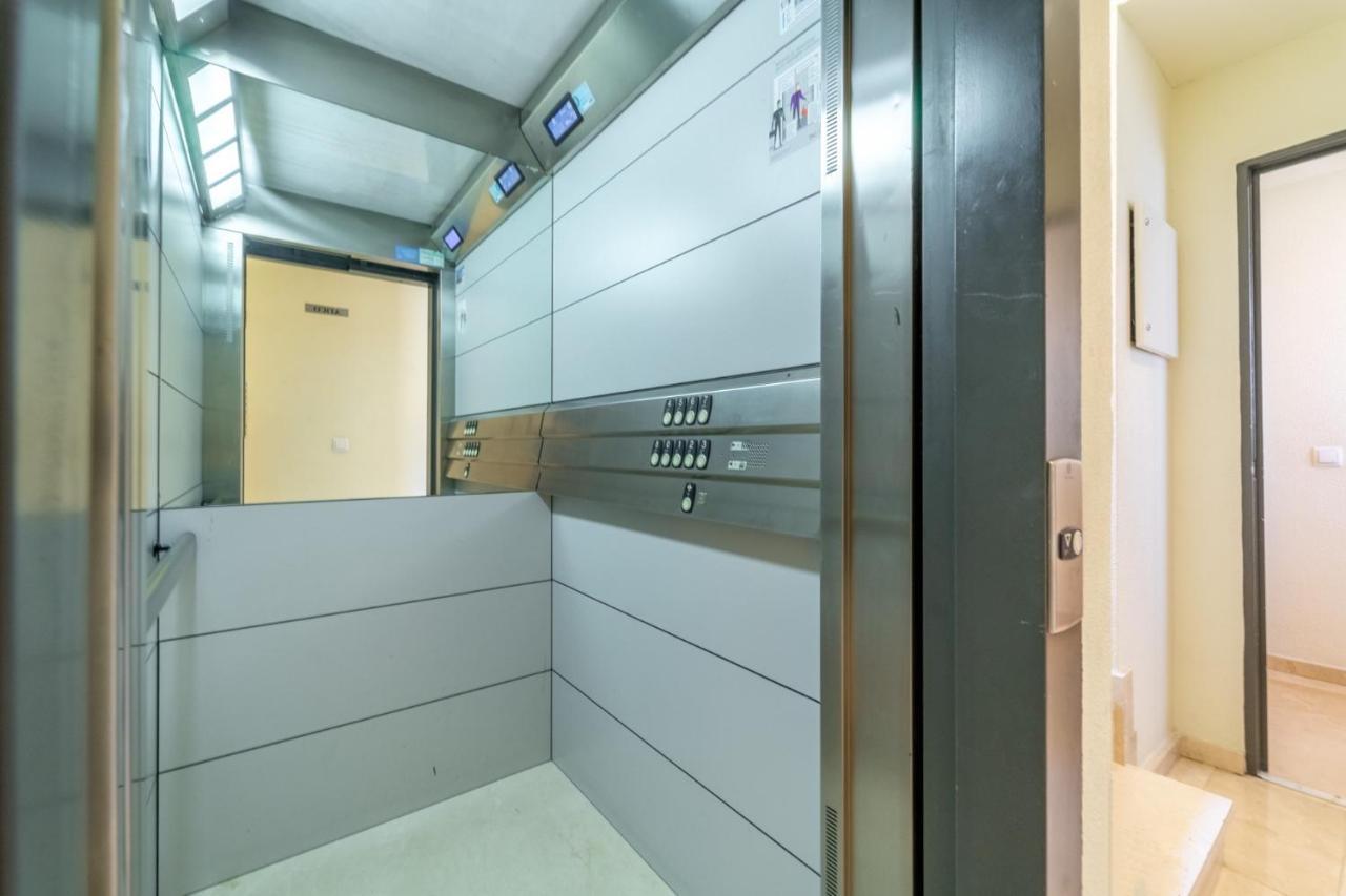 Myflats Luxury Navas Apartament *